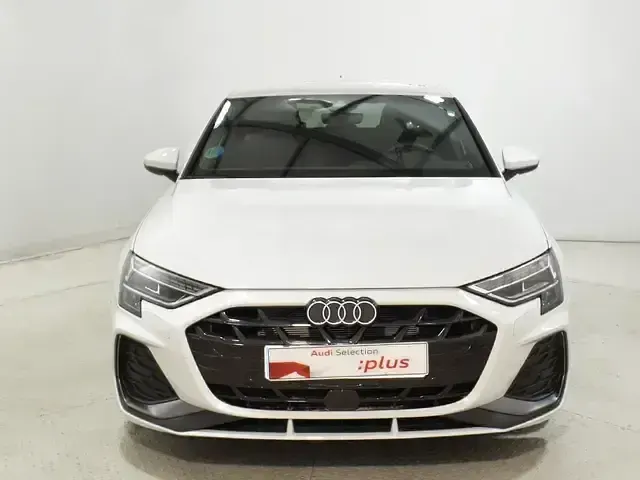 Usado Audi A3 S-Line 150 CV (110 kW) 2025 Blanco Berlina