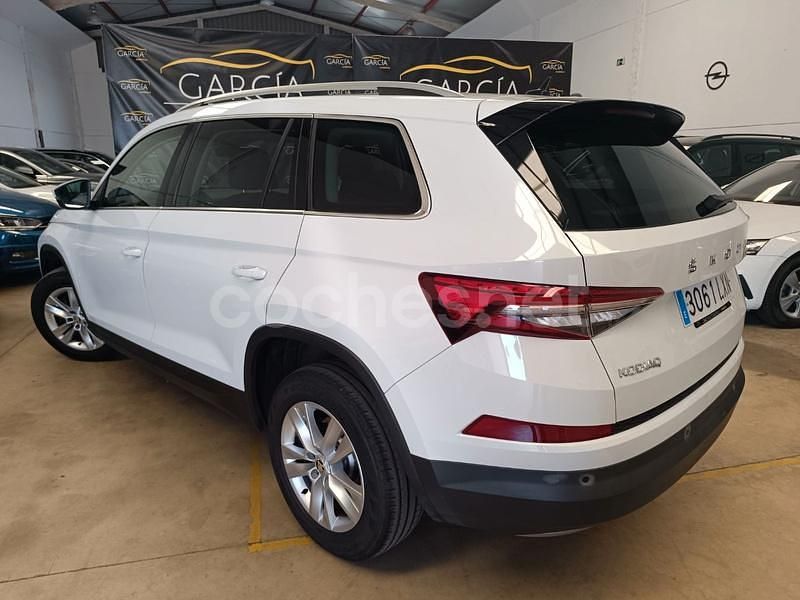 Usado Skoda Kodiaq Ambition 150 CV (110 kW) 2022 Blanco SUV