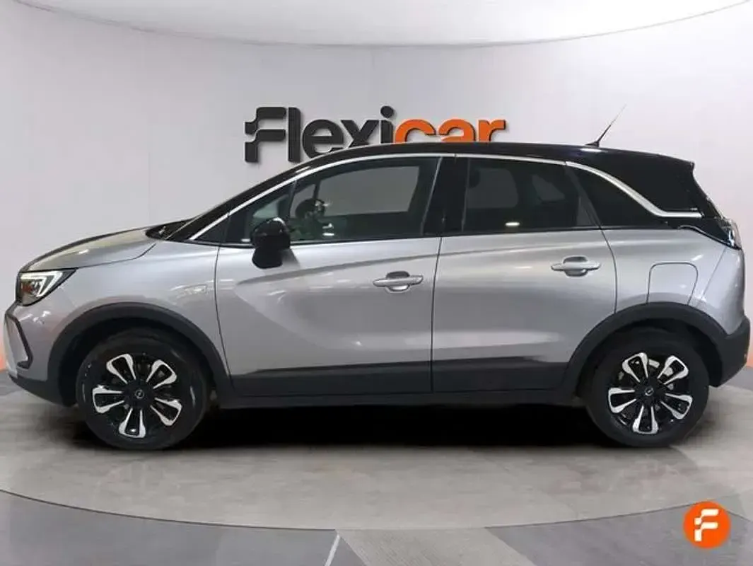 Usado Opel Crossland Elegance 110 CV (80 kW) 2024 Gris SUV