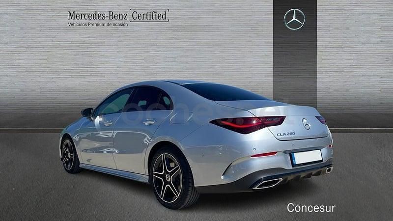 Usado Mercedes CLA200 163 CV (119 kW) 2025 Gris / plata Berlina