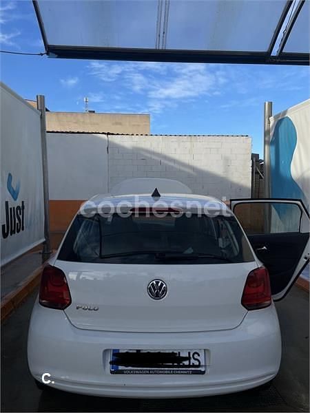 Usado VW Polo Advance 60 CV (44 kW) 2013 Blanco Utilitario