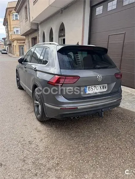 Usado VW Tiguan Sportline 150 CV (110 kW) 2019 Gris / plata SUV