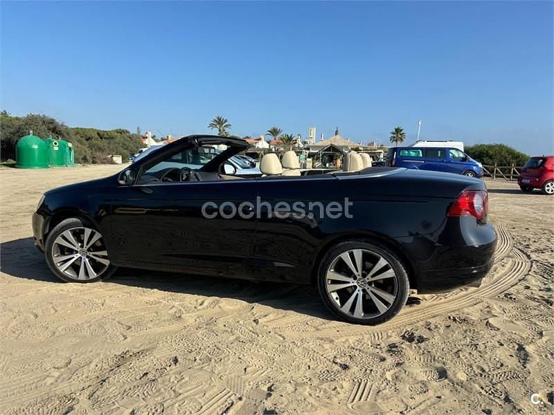 Usado VW Eos 250 CV (183 kW) 2007 Negro Descapotable