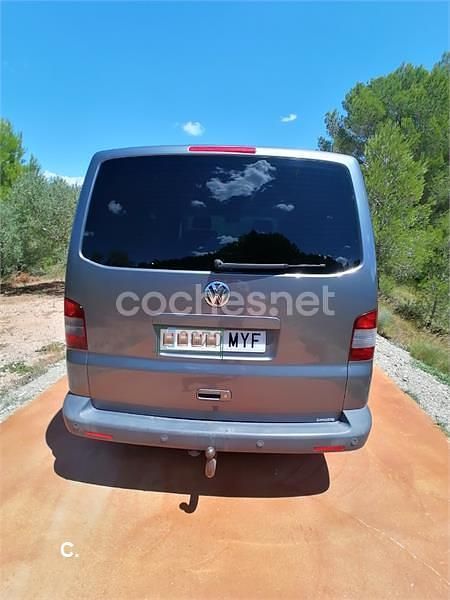 Usado VW Multivan PanAmericana 130 CV (95 kW) 2008 Gris / plata Van