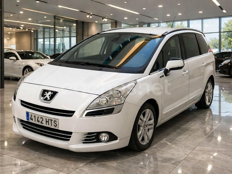 Blanco Usado 2014 Peugeot 5008 Style Monovolumen | 5490 € (Buen precio) - Imagen 1/4