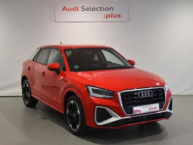 Rojo Usado 2024 Audi Q2 S-Line SUV | 27.990 € - Imagen 1/4