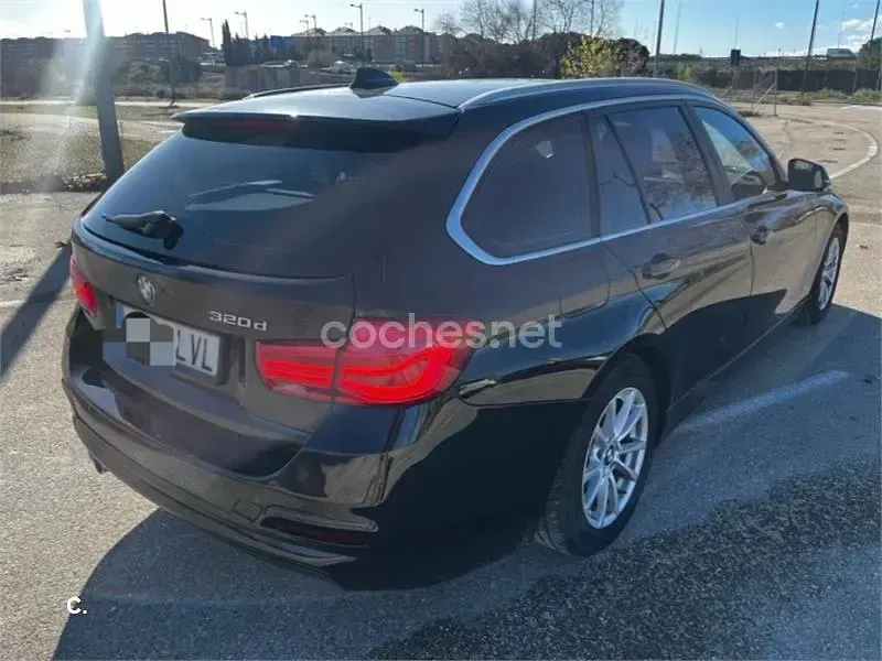 Używany BMW 320 Efficient Dynamics 163 KM (119 kW) 2017 Czarny Kombi
