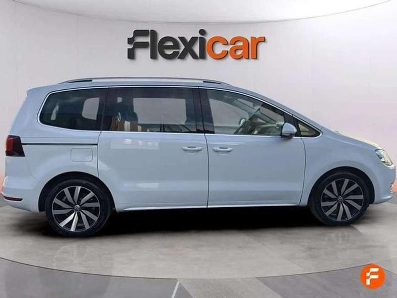 Usado VW Sharan Sport 177 CV (130 kW) 2020 Blanco Monovolumen