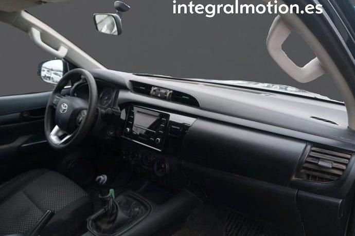 Usado Toyota HiLux 150 CV (110 kW) 2021 Verde Pickup/Camioneta