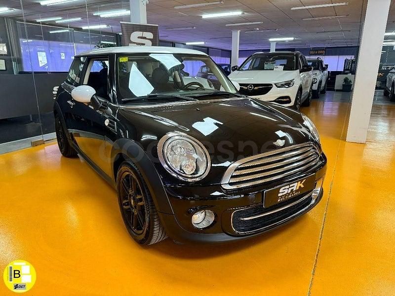 Usado Mini Cooper D 112 CV (82 kW) 2014 Negro Utilitario
