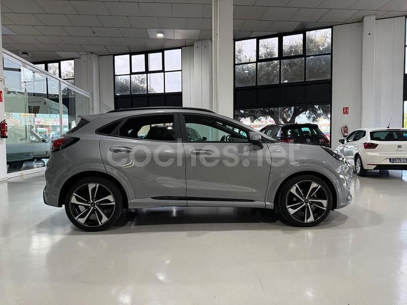 Usado Ford Puma ST-Line 125 CV (91 kW) 2022 Gris / plata SUV