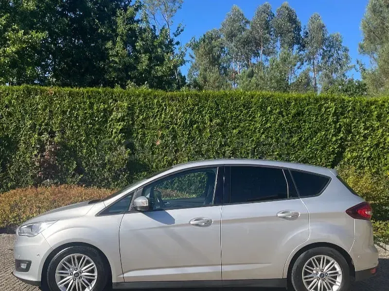 Usado Ford C-MAX Titanium 125 CV (91 kW) 2017 Gris / plata Monovolumen
