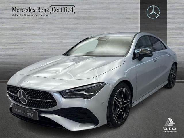 Plata hightech Usado 2025 Mercedes CLA220 AMG line Berlina | 41.200 € (Precio justo) - Imagen 1/4