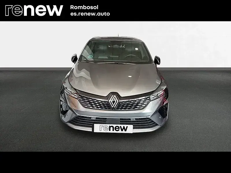Usado Renault Clio V Techno 100 CV (73 kW) 2025 Gris Berlina