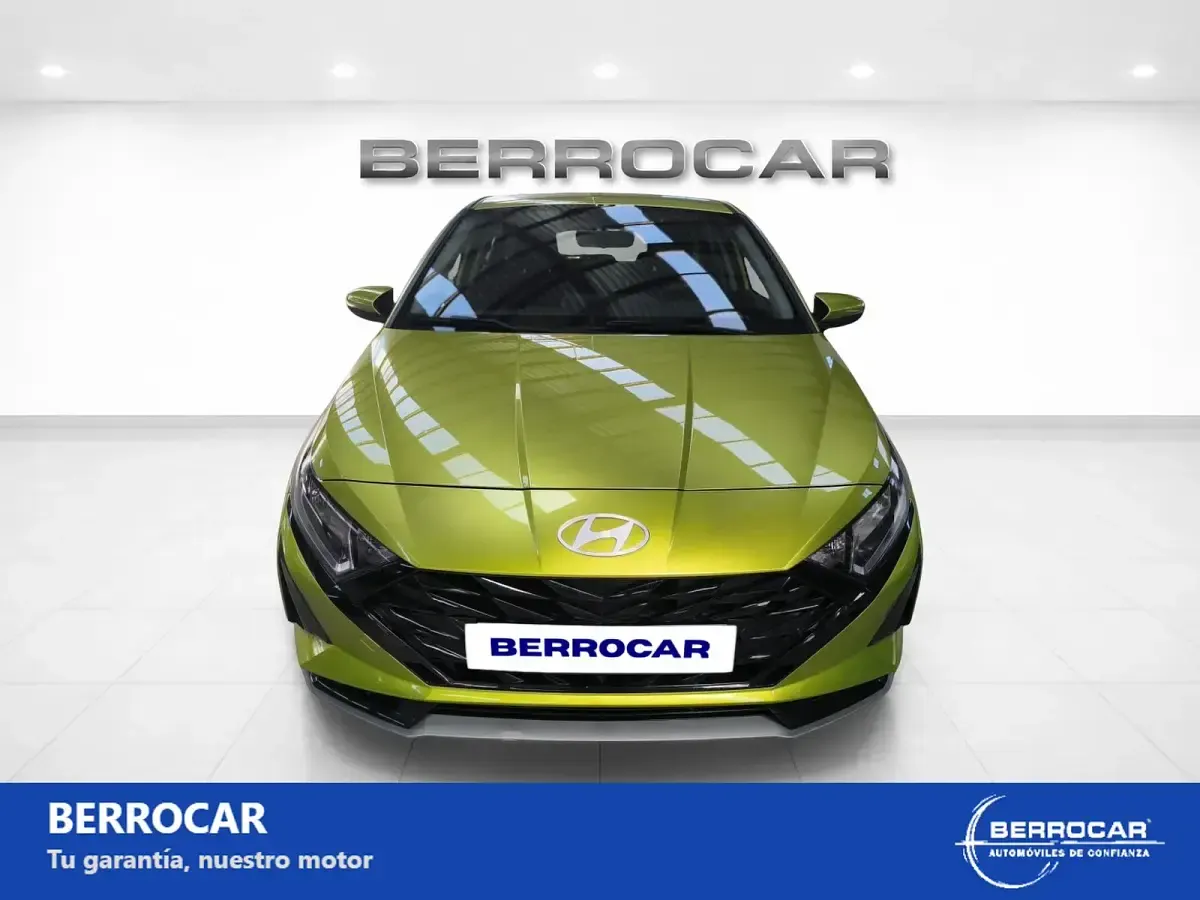 Usado Hyundai i20 100 CV (73 kW) 2024 Verde Utilitario