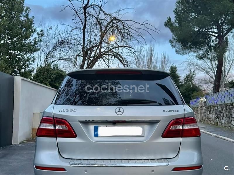 Usado Mercedes ML350 258 CV (189 kW) 2011 Gris / plata SUV
