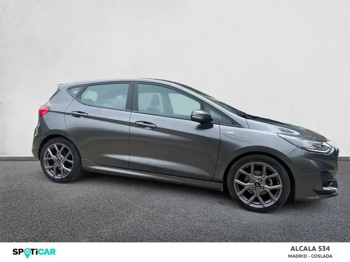 Usado Ford Fiesta ST-Line 125 CV (91 kW) 2023 Gris Utilitario