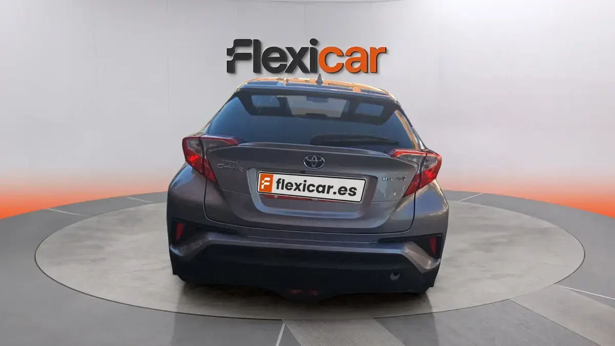 Usado Toyota C-HR Advance 122 CV (89 kW) 2019 Gris SUV