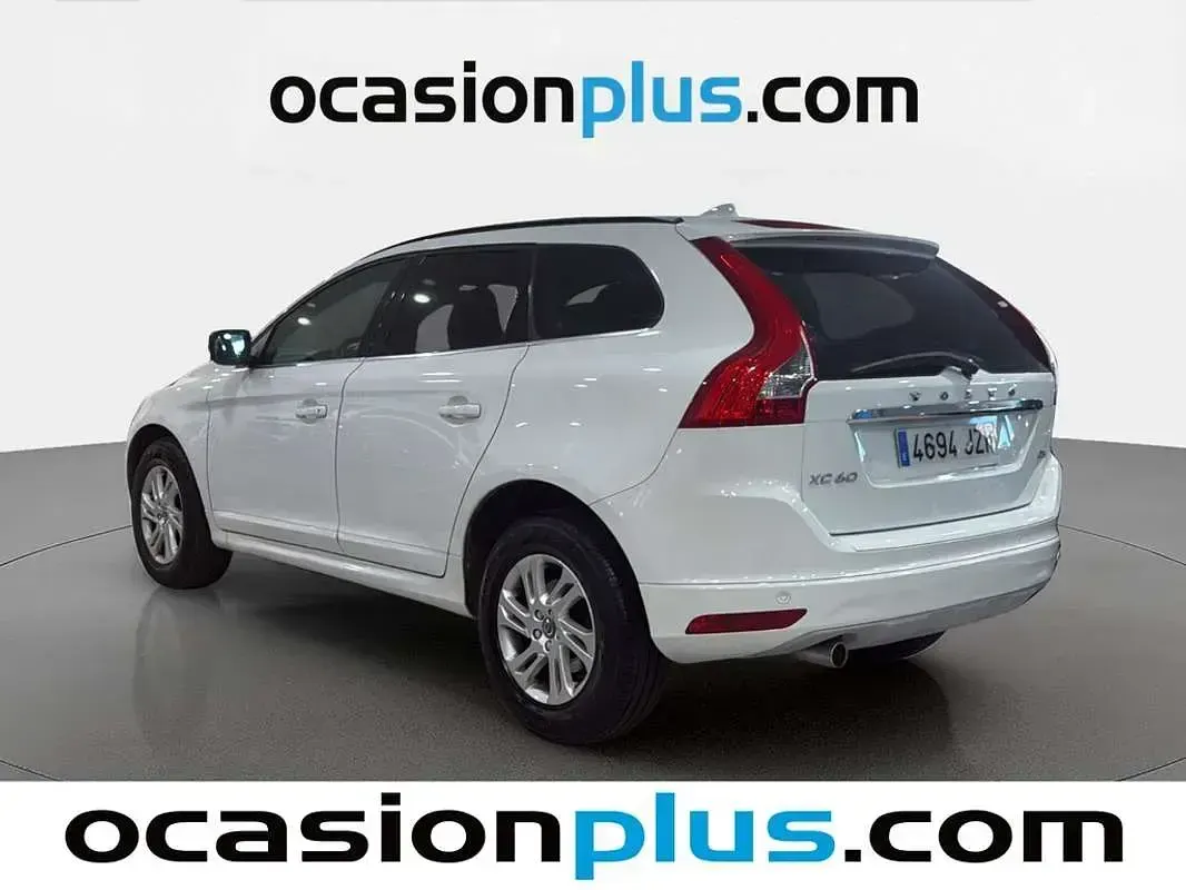 Usado Volvo XC60 Momentum 150 CV (110 kW) 2017 Blanco SUV