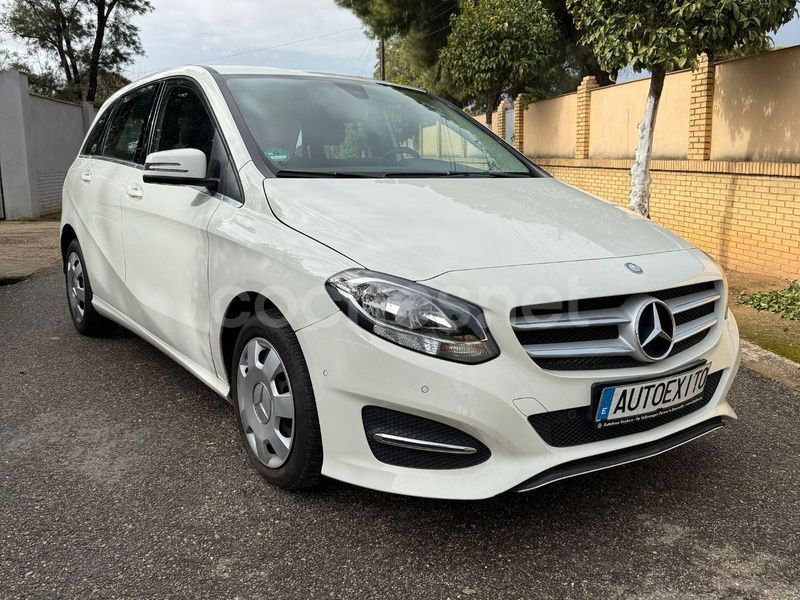 Blanco Usado 2016 Mercedes B200 Monovolumen | 9990 € (Super precio) - Imagen 1/4