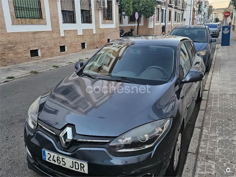 Gris / plata Usado 2015 Renault Mégane Intens Berlina | 5900 € - Imagen 1/4