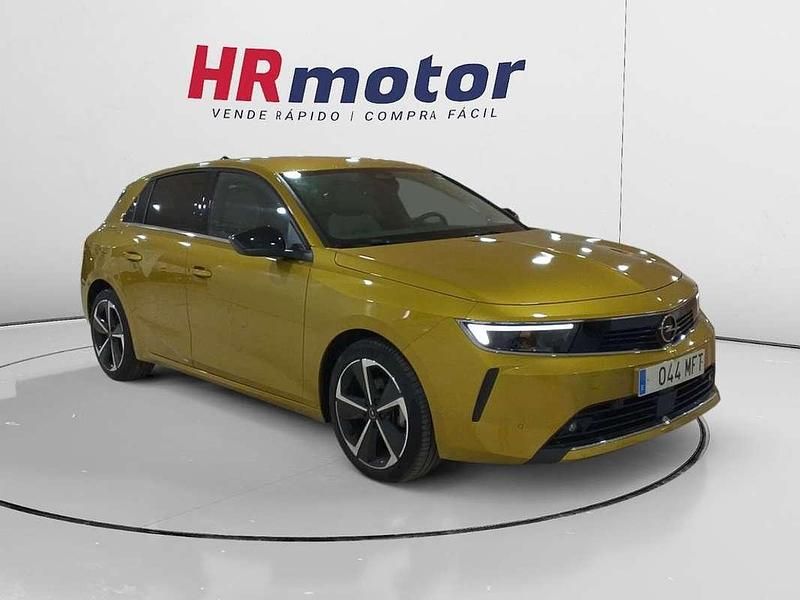 Amarillo Usado 2023 Opel Astra Elegance Utilitario | 16.790 € (Precio justo) - Imagen 1/4