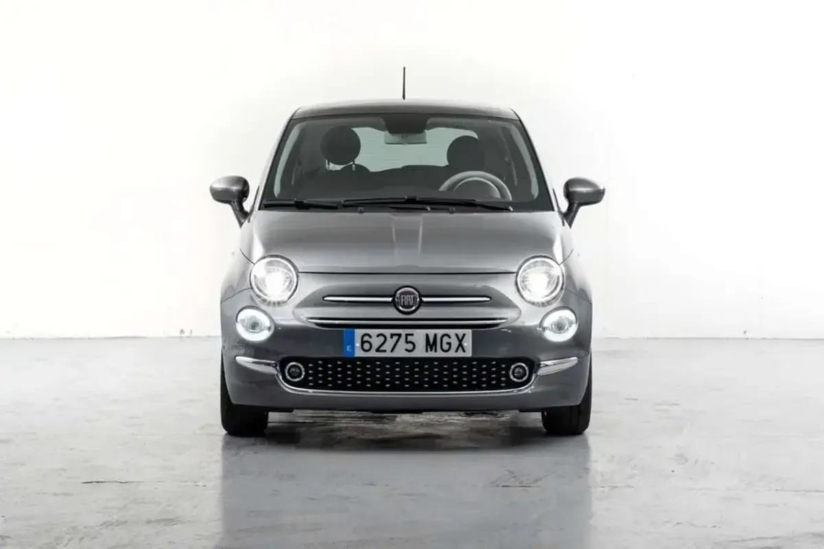 Usado Fiat 500 Dolcevita 69 CV (50 kW) 2023 Gris Utilitario