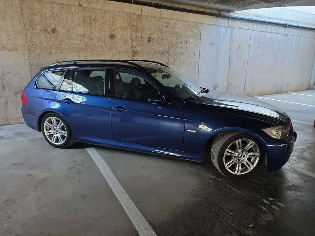 Usado BMW 318 129 CV (94 kW) 2007 Azul Familiar