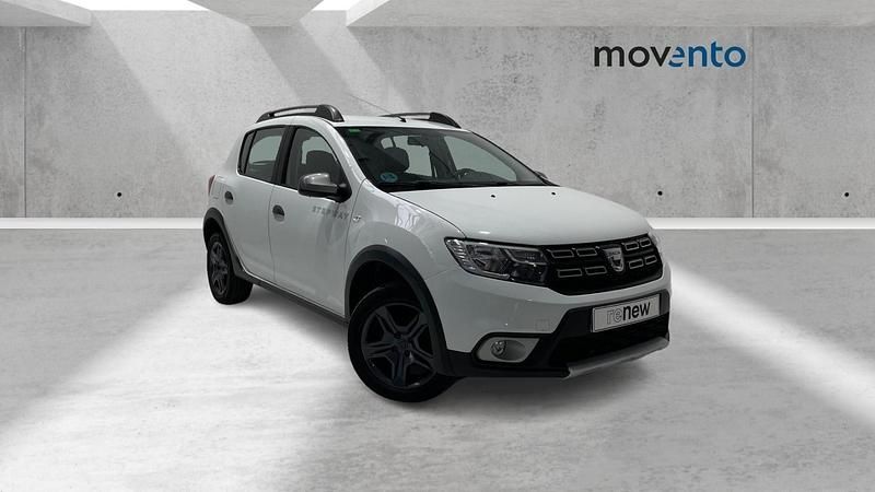Blanco Usado 2017 Dacia Sandero Utilitario | 10.900 € (Un poco caro) - Imagen 1/4