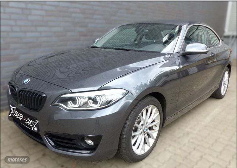 Gris / plata Usado 2020 BMW 230 Sport Line Coupe | 30.590 € (Buen precio) - Imagen 1/4