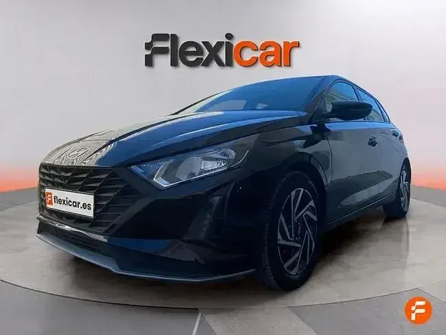 Usado Hyundai i20 84 CV (61 kW) 2024 Negro Utilitario