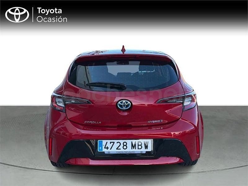 Usado Toyota Corolla Business Edition 122 CV (89 kW) 2022 Rojo Berlina