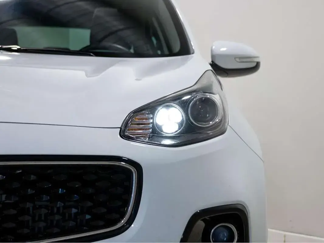 Usado Kia Sportage 116 CV (85 kW) 2018 Blanco SUV