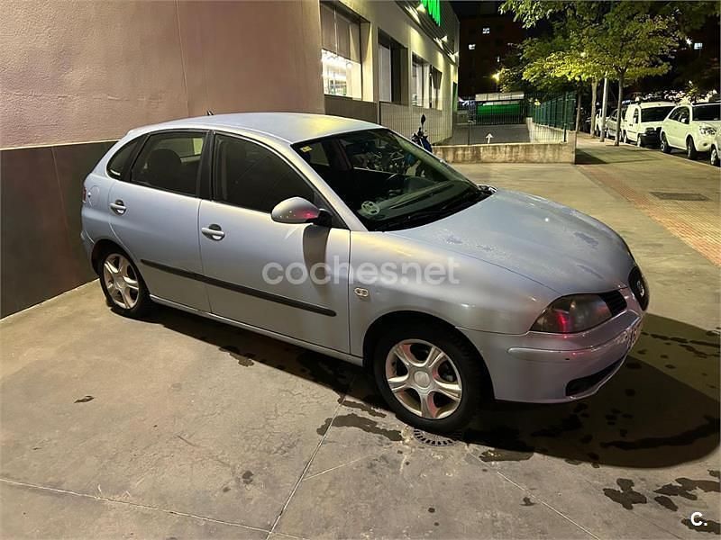 Gris / plata Usado 2005 Seat Ibiza Stylance Berlina | 2650 € (Precio justo) - Imagen 1/4