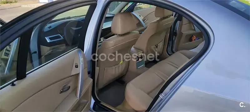 Usado BMW 525 163 CV (119 kW) 2005 Gris / plata Berlina