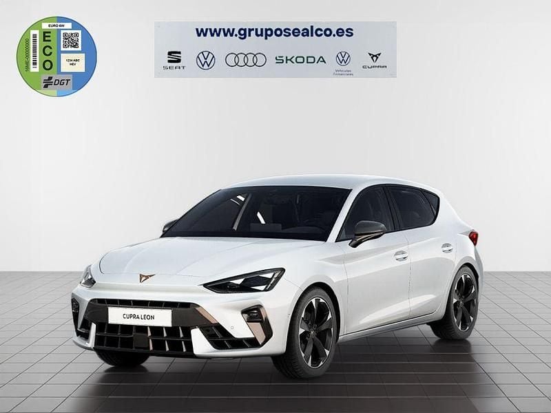 Usado Cupra Leon 150 CV (110 kW) 2025 Blanco Berlina