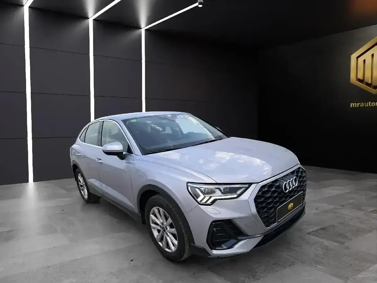 Usado Audi Q3 Sportback Advanced 150 CV (110 kW) 2022 Gris SUV