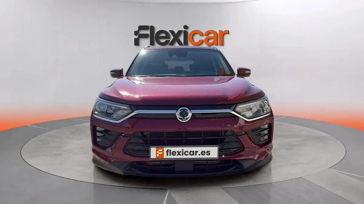 Usado SsangYong Korando Limited 136 CV (100 kW) 2020 Granate SUV