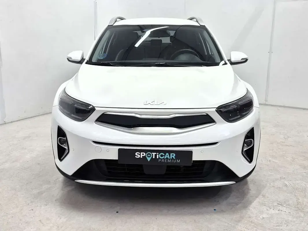 Usado Kia Stonic Style 101 CV (74 kW) 2023 Blanco SUV