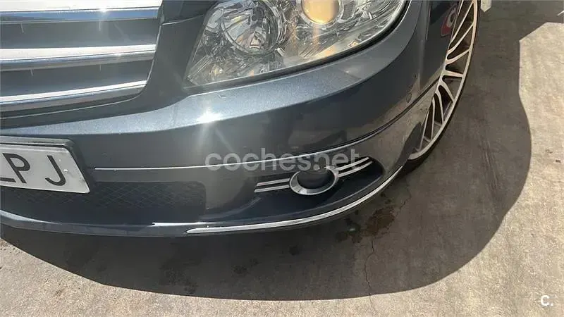 Usado Mercedes C200 Avantgarde 136 CV (100 kW) 2009 Azul Berlina