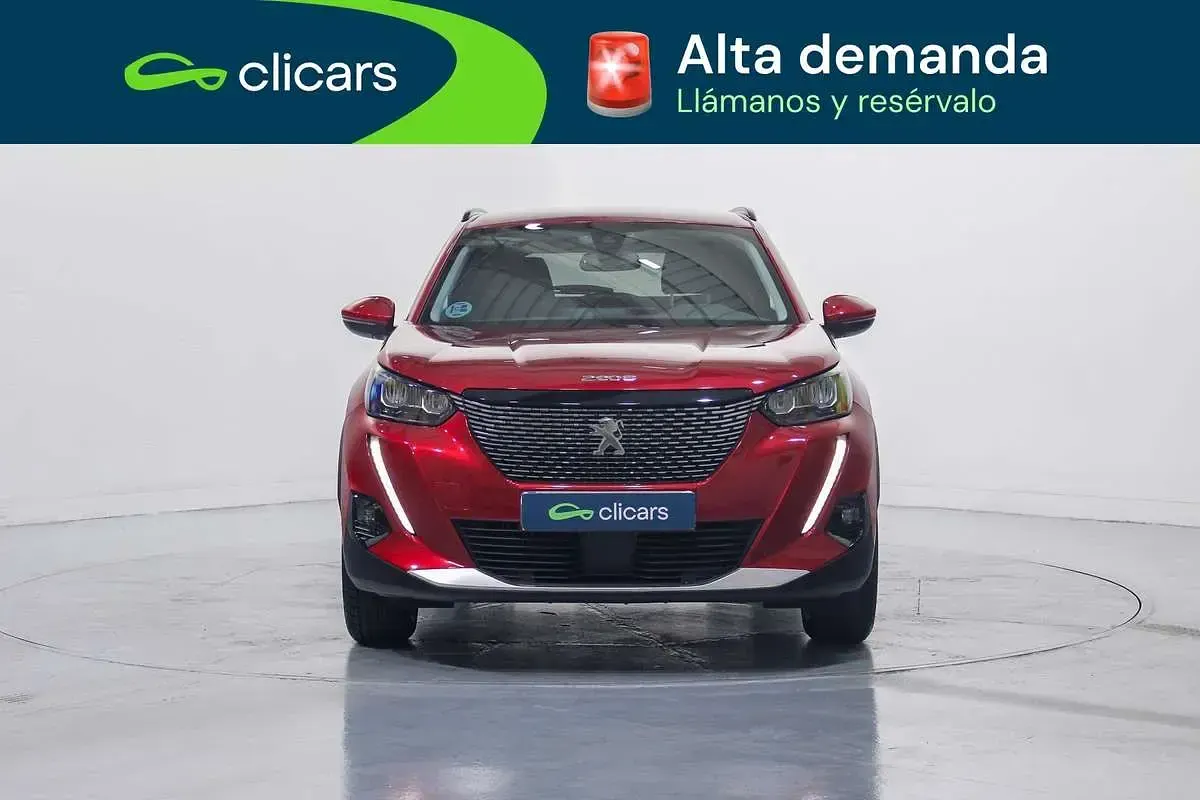 Usado Peugeot 2008 Allure 131 CV (96 kW) 2021 Rojo SUV