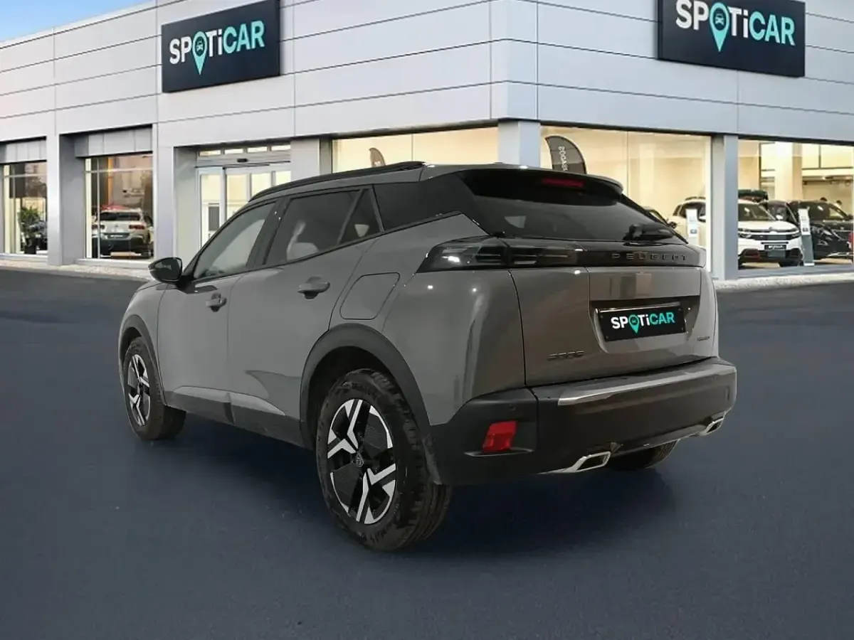 Usado Peugeot 2008 Allure 145 CV (106 kW) 2025 Gris SUV