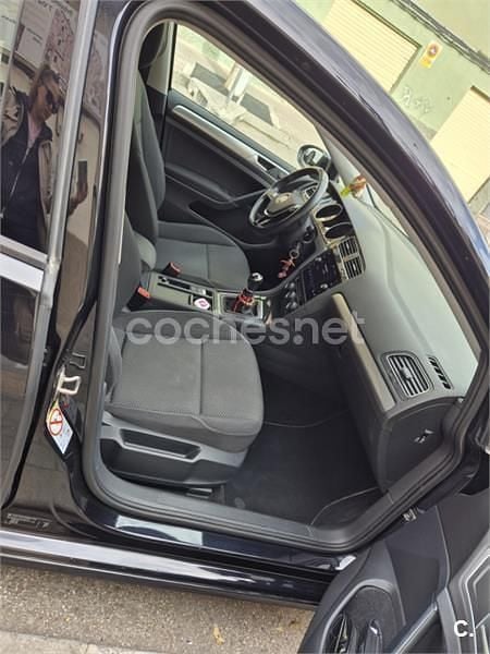 Usado VW Golf VIII Edition 130 CV (95 kW) 2020 Negro Familiar