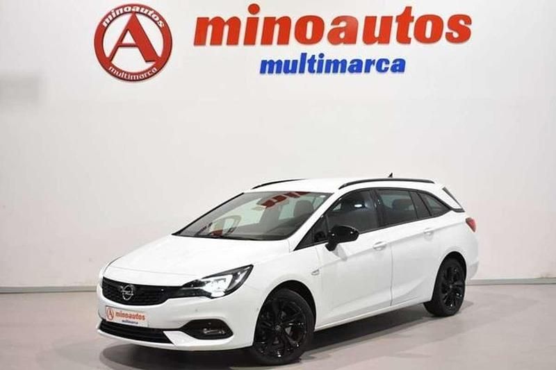Usado Opel Astra Ultimate 122 CV (89 kW) 2022 Blanco Familiar
