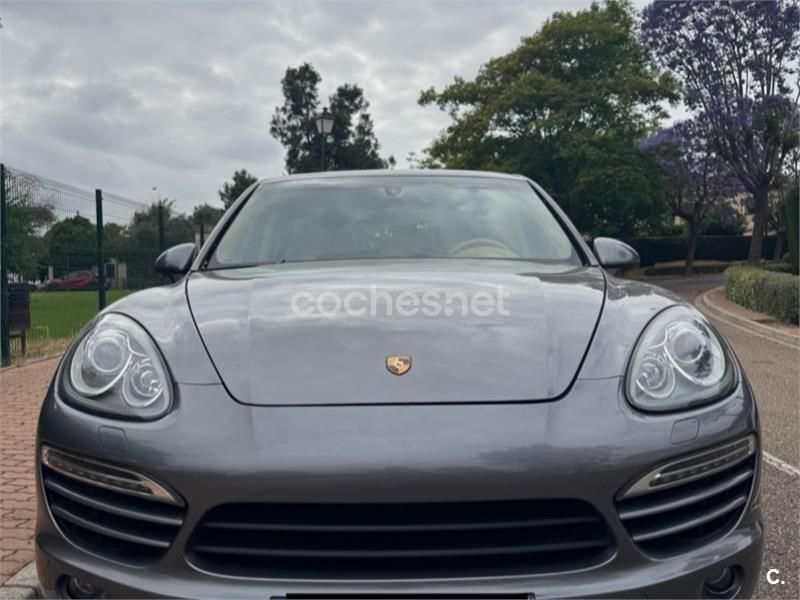 Usado Porsche Cayenne 240 CV (176 kW) 2012 Gris / plata SUV