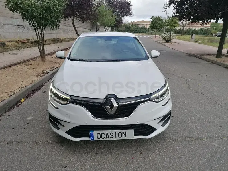 Usado Renault Mégane IV Business 95 CV (69 kW) 2020 Blanco Berlina