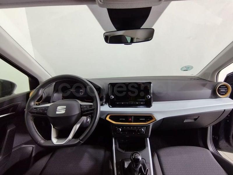Usado Seat Arona Style 115 CV (84 kW) 2025 Gris SUV