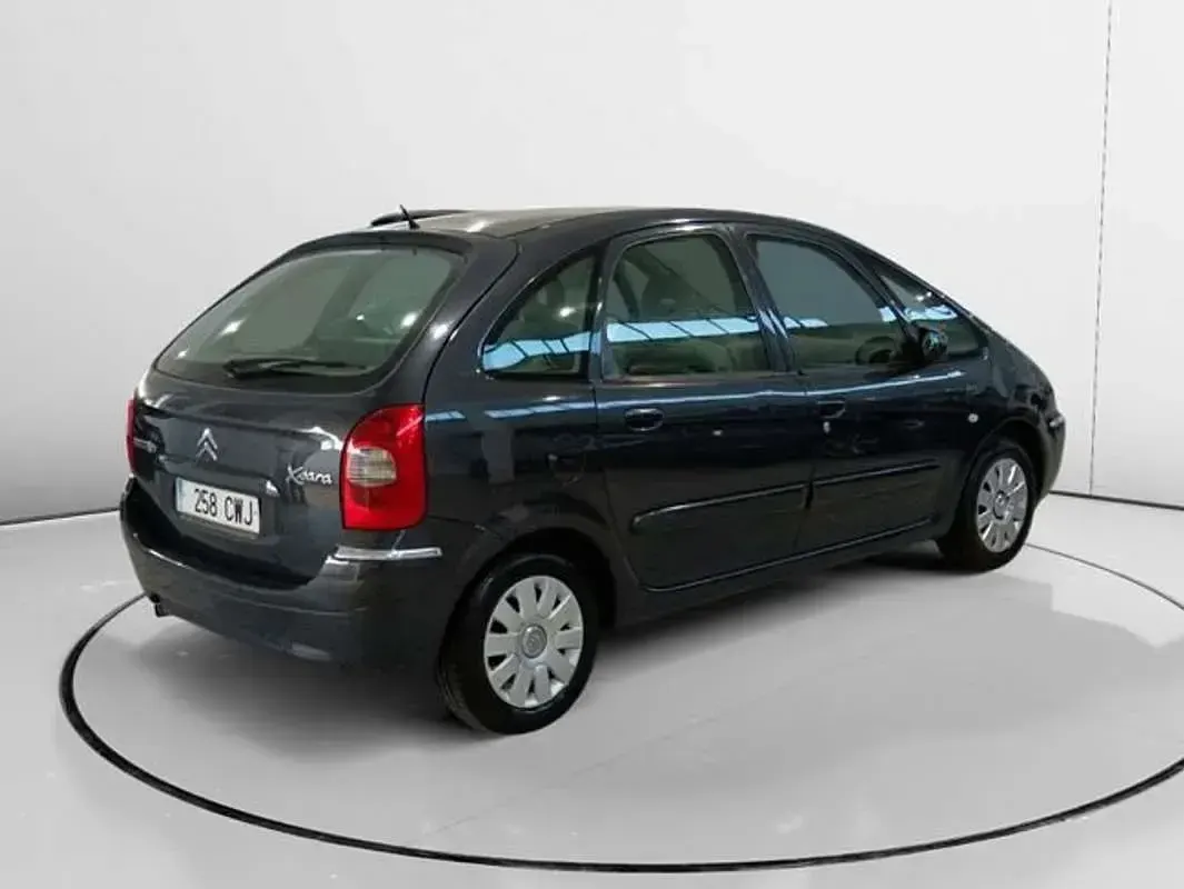Usado Citroën Xsara 116 CV (85 kW) 2004 Azul Monovolumen