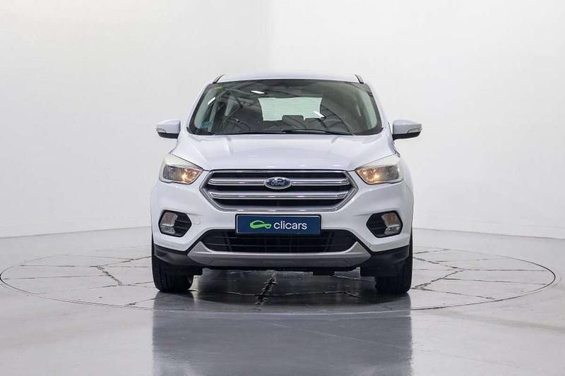 Usado Ford Kuga Trend 150 HP (110 kW) 2018 Branco SUV