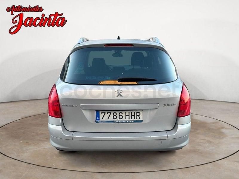 Usado Peugeot 308 SW Active 120 CV (88 kW) 2012 Gris / plata Familiar